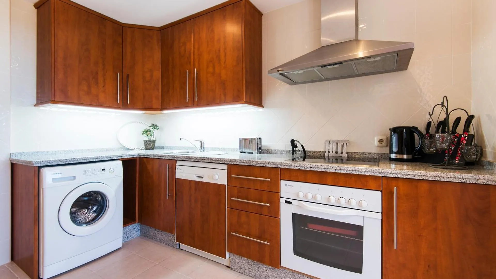 מארבלה Rentandhomes Penthouse Elviria Golf דירה